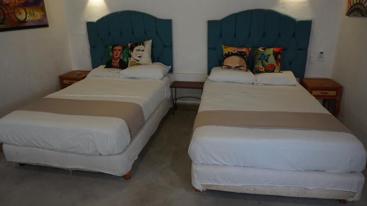Hotel Casa Frida à Chelem Extérieur photo